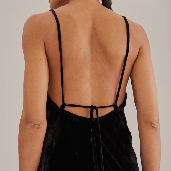 NEW FARM Rio Black Richelieu Velvet Slip Dress Adjustable Straps Lace Size XL - Picture 8 of 16